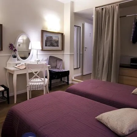 Guest house Colfelice 3*